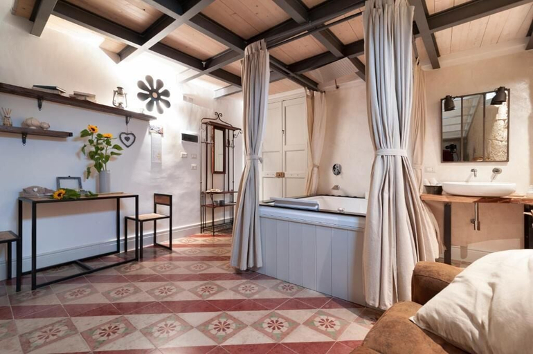 Bedroom 3, Palazzo Mandurino, Lecce