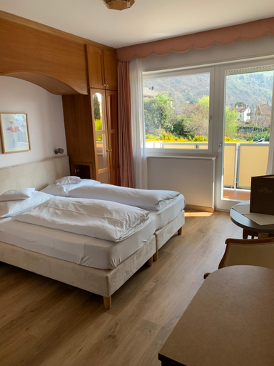 Bedroom 2, Hotel Annabell, Bolzano