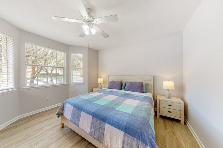 Room 4, Idyllic Townhome With Patio, hot Tub, Pool, Kitchen & W/D - Snowbird-friendly, Polk