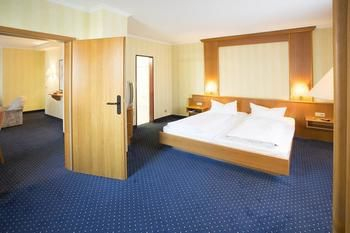 Others 3, Arona Hotel Frankfurt Rüsselsheim, Groß-Gerau