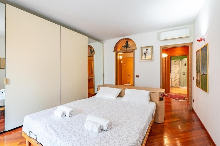 Bedroom 2, Porta Venezia apartment, Milano
