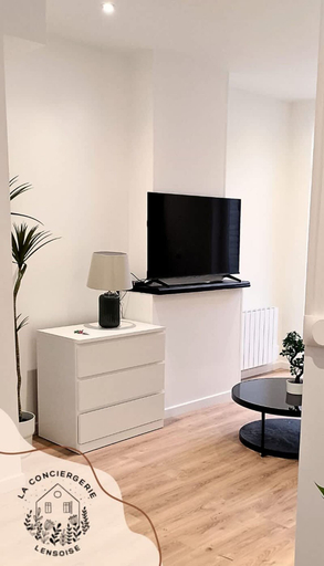Room 3, Le Cantin 4 Pers Wifi Courette Bollaert, Pas-de-Calais