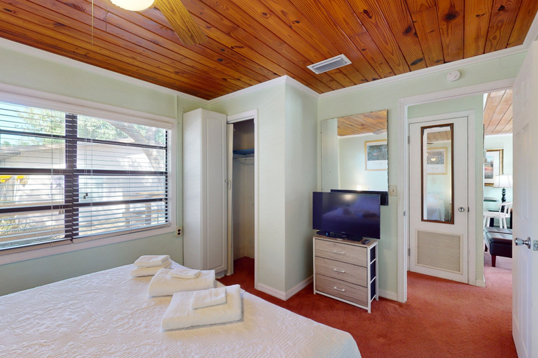 Bedroom 2, Lake June, Highlands