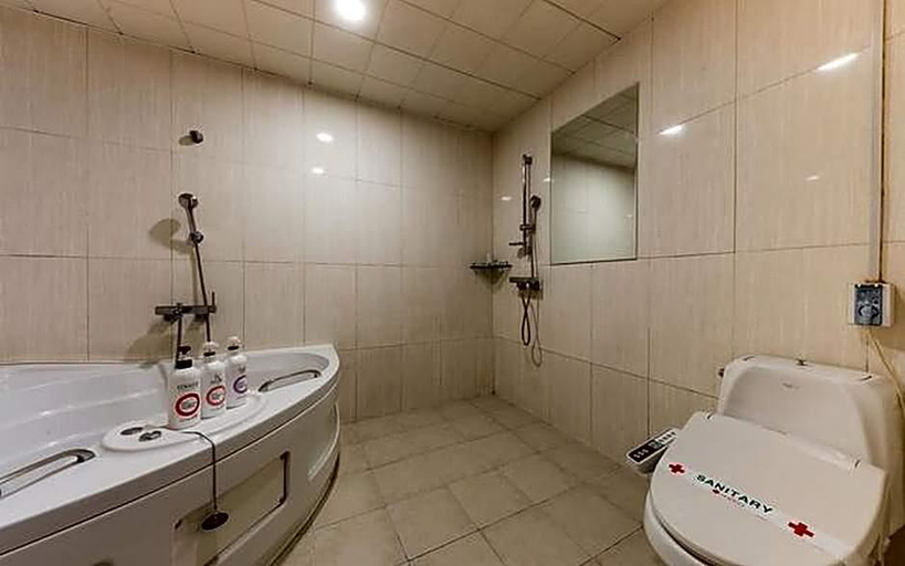 Bathroom 4, Cheonan Business Hotel, Cheonan