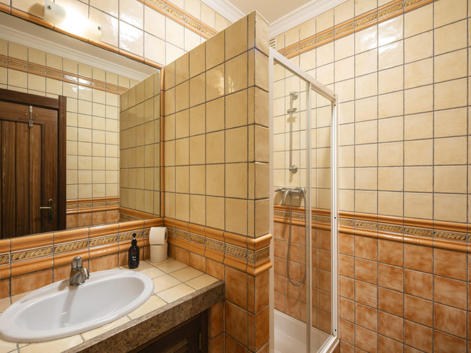 4, Seaside apartment in Benagil with terrace, Lagoa