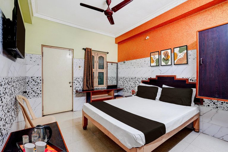 Room 3, Hotel O Tirupati Bus Station, Chittoor