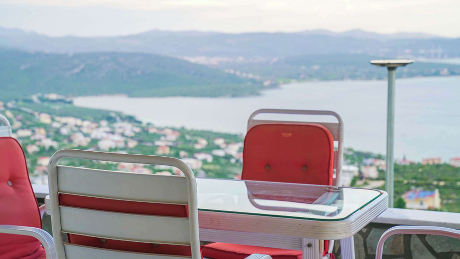 Room 3, Nireos Coast Evia - Panoramic Seaview Gem, Central Greece