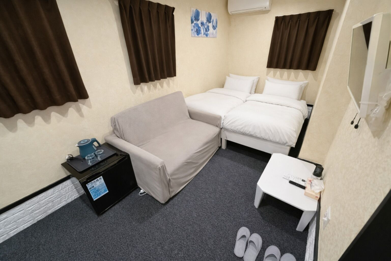 Bedroom 3, Homee Osaka, Osaka