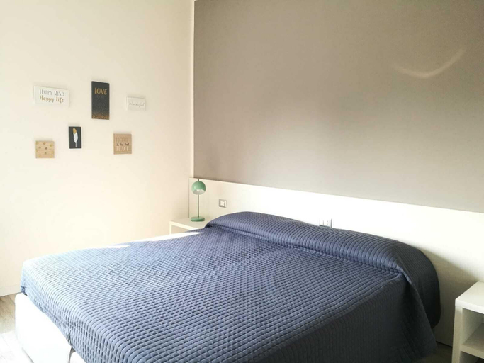 Bedroom 4, Bianca Room, Bologna