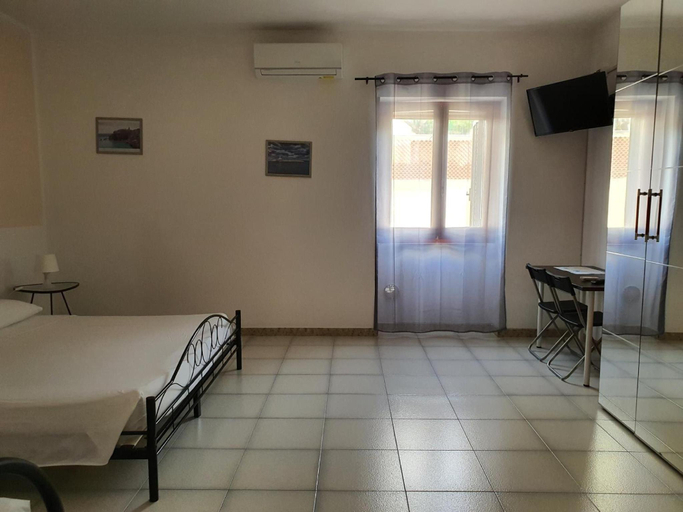 Bedroom 4, B&B Pizzomunno e Cristalda Rooms, Foggia