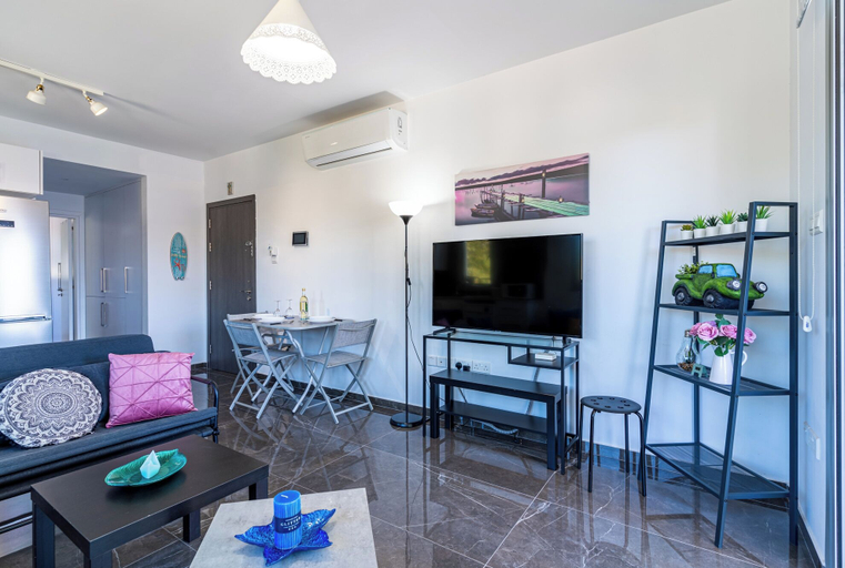 Living area 5, Kmeidos 1-BR Apt & Balcony in Larnaca, Larnaca