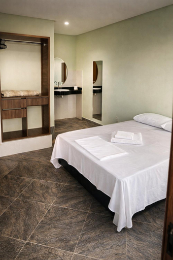 Bedroom 2, Rio Preto Hotel, Formosa
