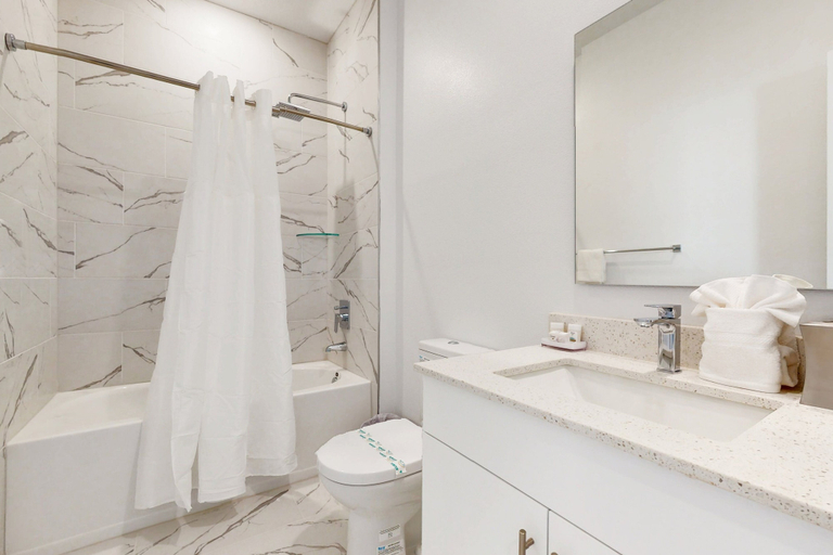 Bathroom 3, Modern Townhouse With Private Pool Near Disney & Top Attractions, Polk