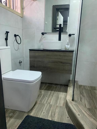 Bathroom 3, YP George, Eti-Osa