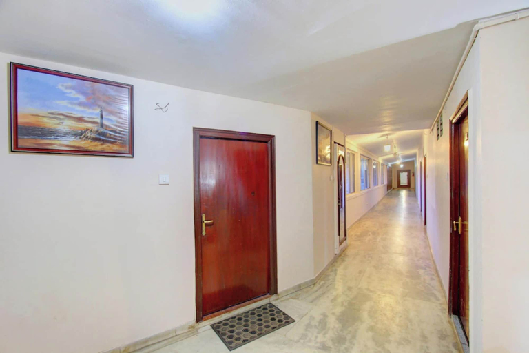 Interior 4, Hotel Sapphire Garden View, The Nilgiris