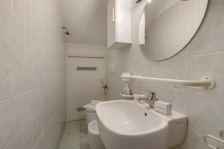 Shower 4, Villa Eva - Happy Rentals, Varese