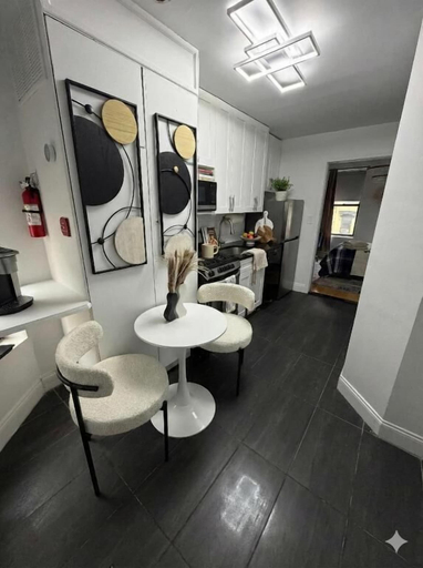 Dining, 2 Bedroom Apartment with 2 Bathrooms and Kitchen, New York
