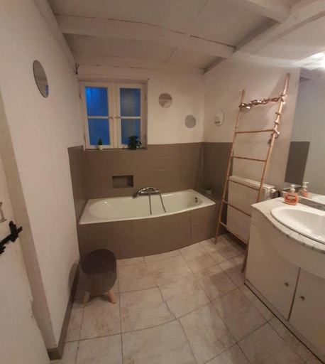 Bathroom 3, Chambre independante a la campagne, Tarn