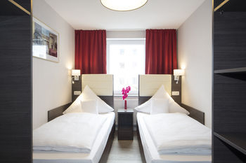 Others 4, KOOS Hotel&Apartments, München