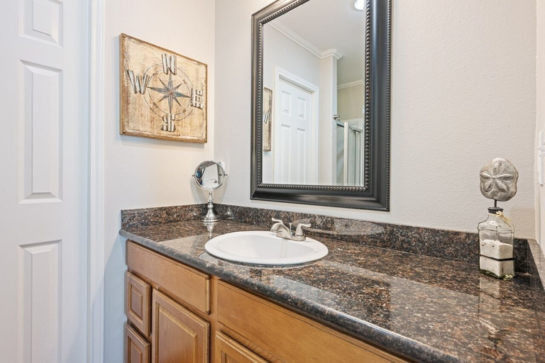 Bathroom 5, Crystal Blue 3 Bedroom Home, Galveston