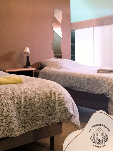 Room 3, L Authentique Wifi Parking 4pers Carvin Centre, Pas-de-Calais