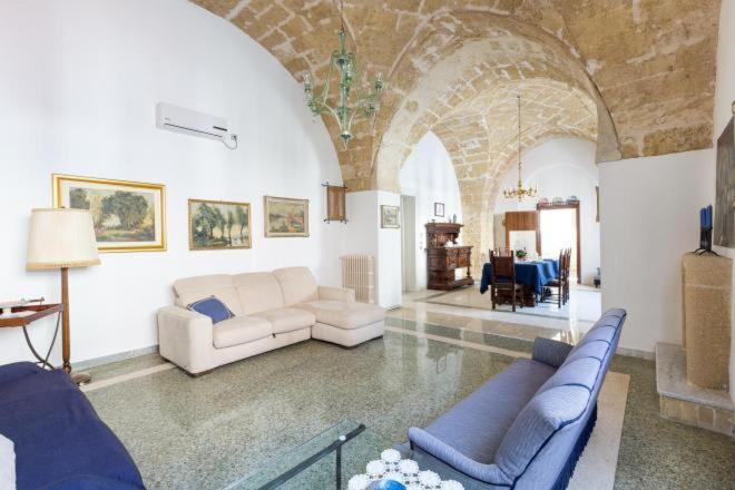 Others 5, Casa Messapica by BarbarHouse, Lecce