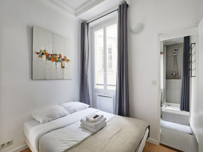 Bedroom 2, New apartment Center of ParisLe Marais, Paris