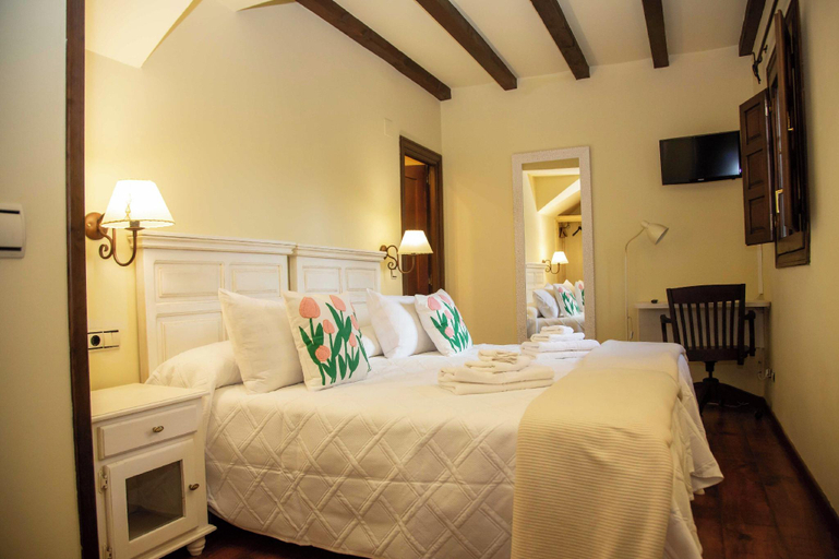 Bedroom 2, El Valle Hotel Rural, Soria