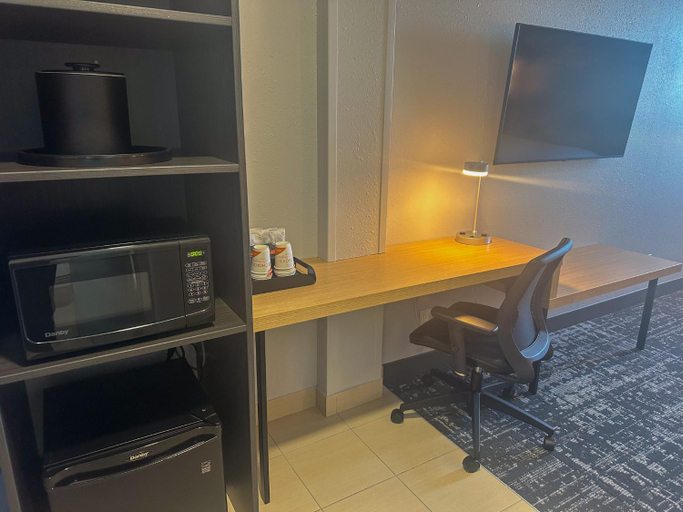4, Clarion Pointe Winnipeg – St. Vital District, Division No. 11