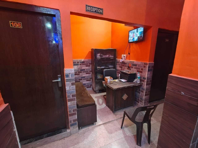 Lobby, Deepak Guest House, Mathura