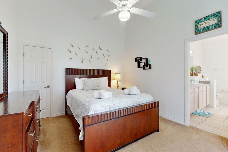 Room 5, Spacious, Dog-friendly Home With Private Pool, Wifi, & Fun-filled Game Room, Polk
