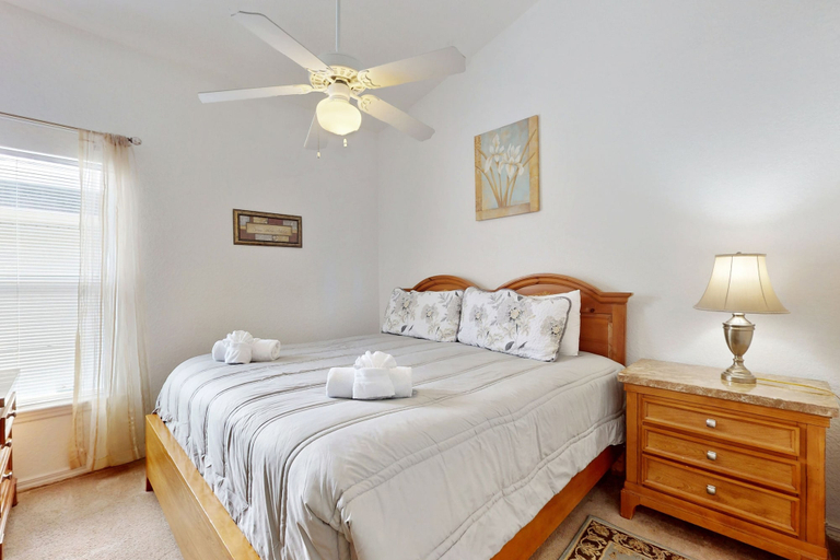 Room 4, Spacious, Dog-friendly Home With Private Pool, Wifi, & Fun-filled Game Room, Polk