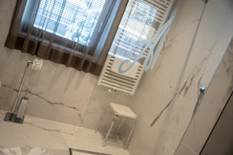 Bathroom 3, VILLA A elevated alpine living, Bolzano