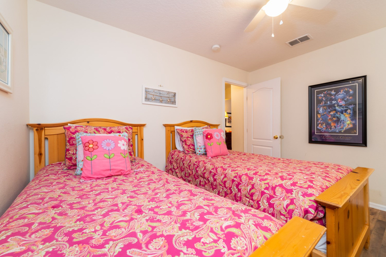 Bedroom 2, West Haven Homes, Polk