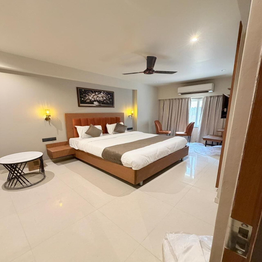 Room 5, Hotel Avenue Inn, Thane