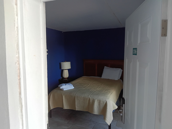 Bedroom 3, The Atlantic Hotel, Horry