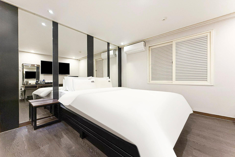 Bedroom 2, Deokcheon Coco, Buk