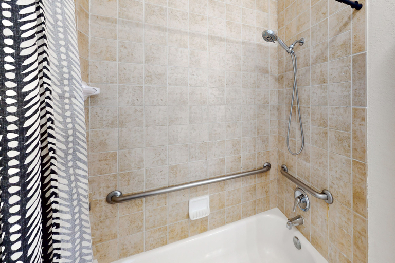 Bathroom 4, Calm Condo With Pool, hot Tub, Balcony, Cabana, & Kitchen - Snowbird-friendly, Osceola
