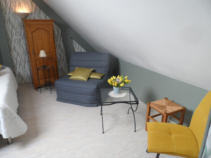 Bedroom 4, chambre d'hote equipee en studio, Somme
