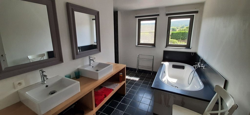 Bathroom 5, Domaine du vieux chêne, Liège