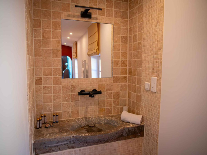 Bathroom 3, Gites la Vernede, Hérault
