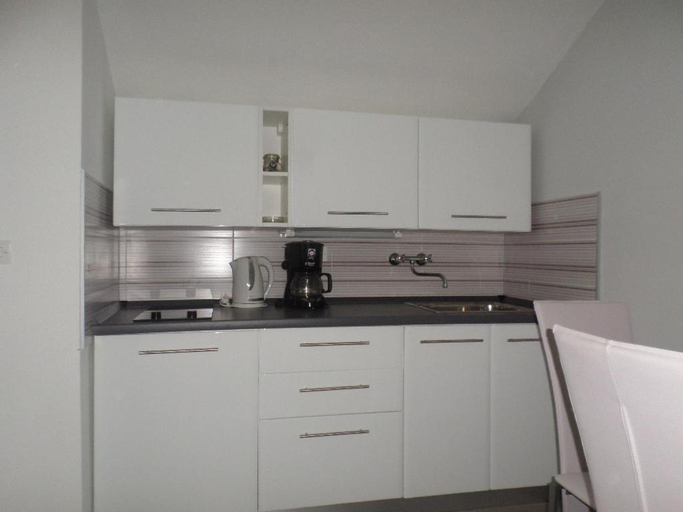 Others 5, Apartments Gordana, Primošten