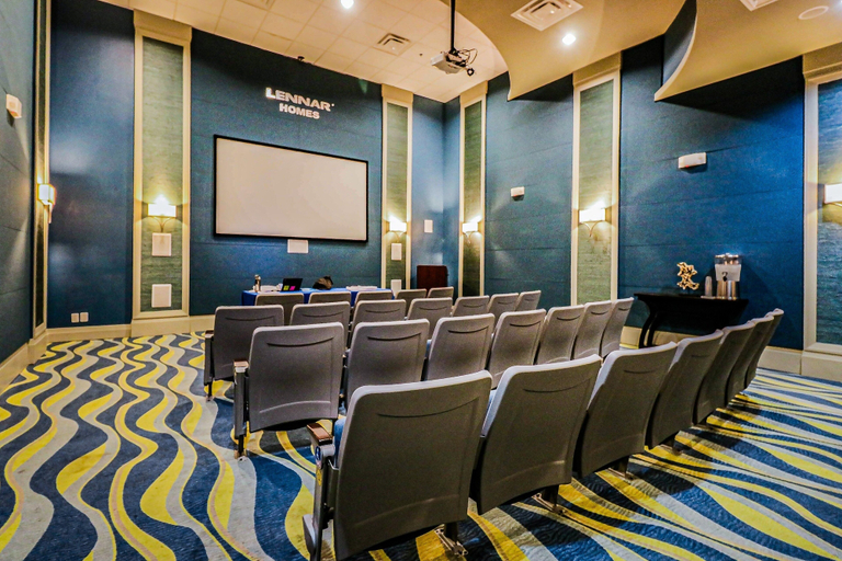 Meeting facility, Spacious Townhouse With Private Patio and Resort Amenites, Osceola