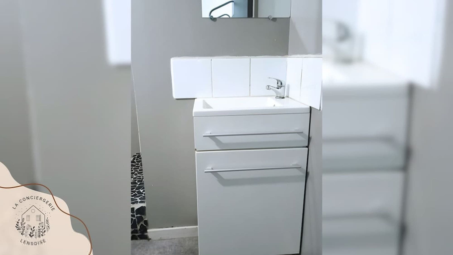Room 5, Le Vert Rotin air Fryer Proche Bollaert 2 Pers, Pas-de-Calais