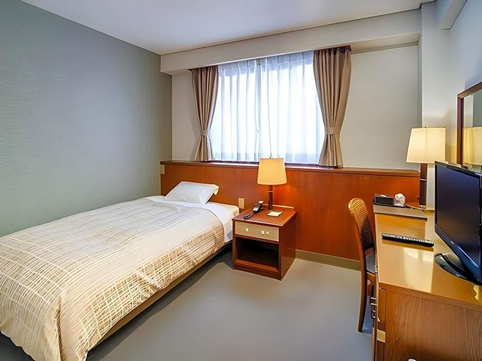 Bedroom 3, Reisenkaku Hotel Ekimae, Fukuoka
