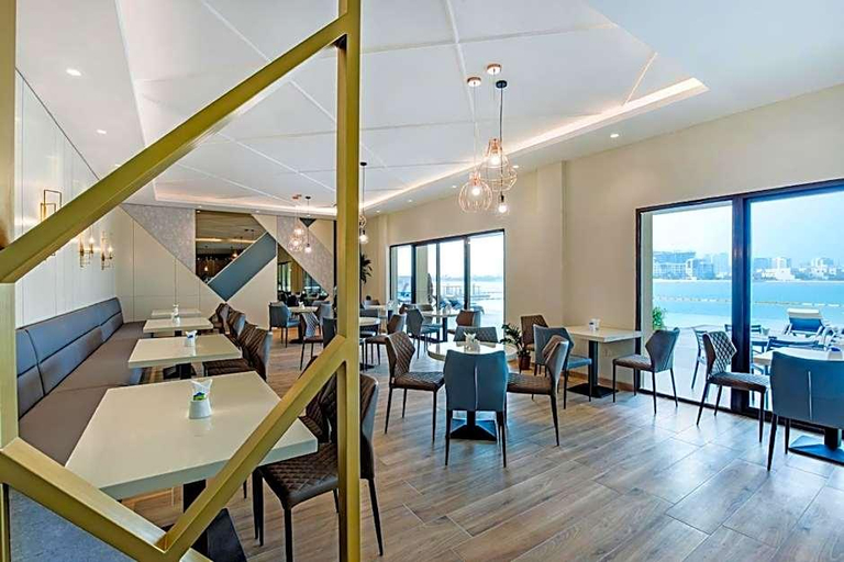 Food & Drinks 4, The Grove Resort Bahrain, Muharraq