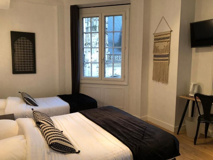 Bedroom 4, Les Initiés, Seine-Maritime