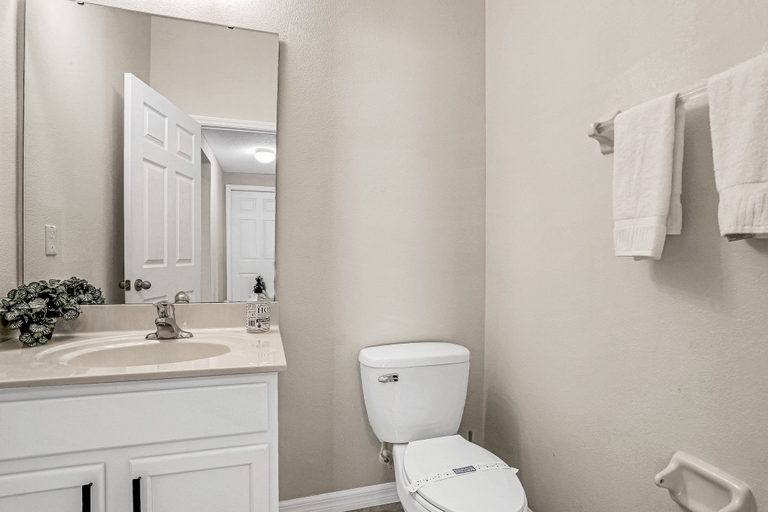 Bathroom 3, Colorful Home With Pool, Patio, Kitchen, Washer/dryer, & Game Room, Osceola