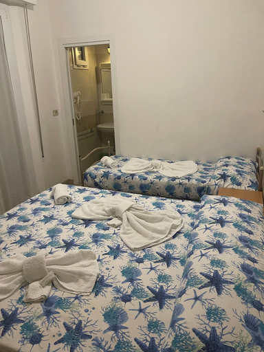 Bedroom 3, Hotel Vienna Rivazzurra, Rimini