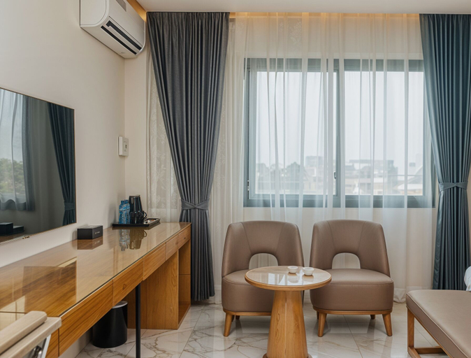 Others 3, HOTEL EVEREST RDC, Kinshasa